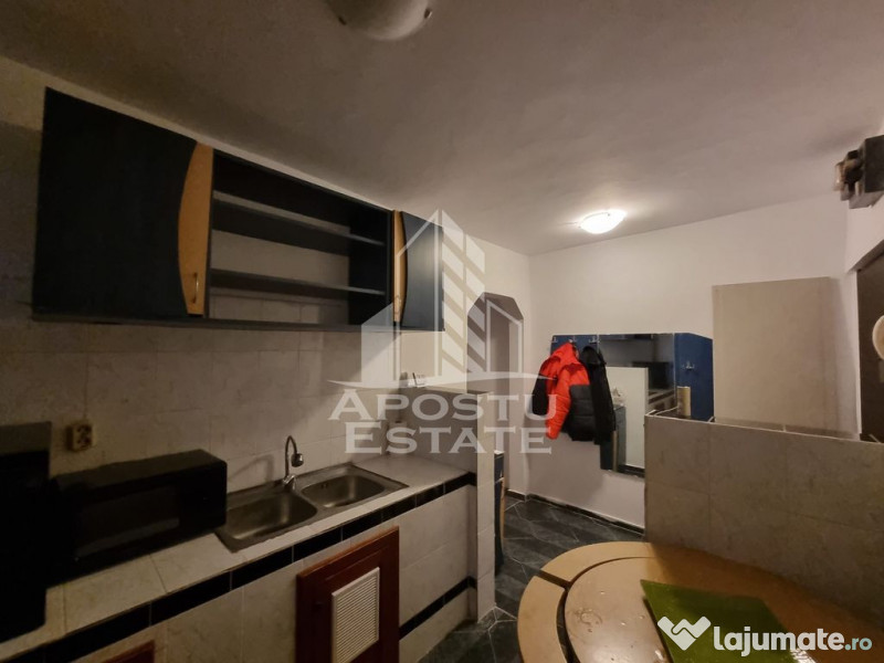 Apartament cu 2 camere, centrala proprie, zona Girocului