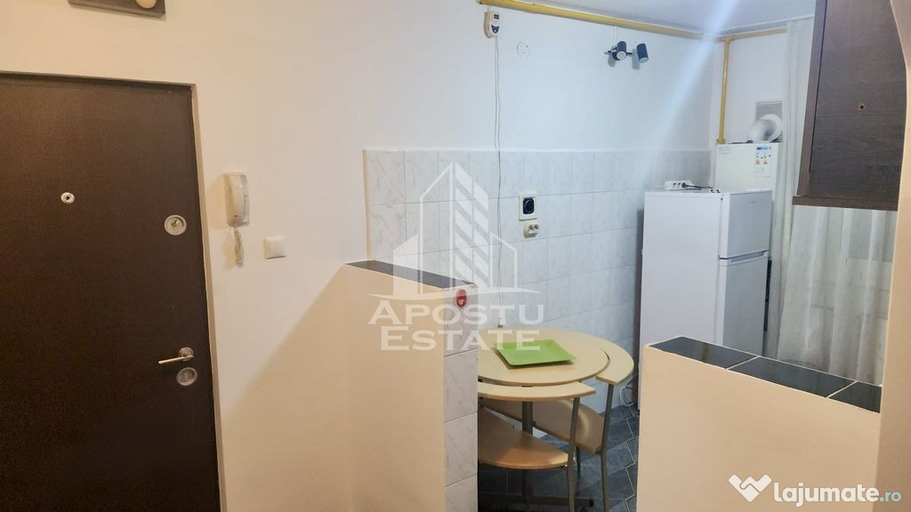Apartament cu 2 camere, centrala proprie, zona Girocului