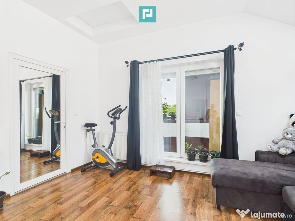 Apartament deosebit cu 3 camere , zona Fratelia 