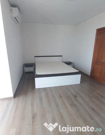 Garsoniera in zona Izvor