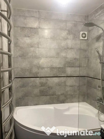 Garsoniera in zona Izvor