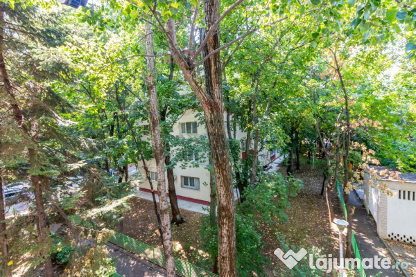 Apartament cu 3 camere de vânzare/Brancoveanu/ 