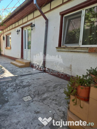 Casa batraneasca cu teren de 435mp cu utilitati si deschid