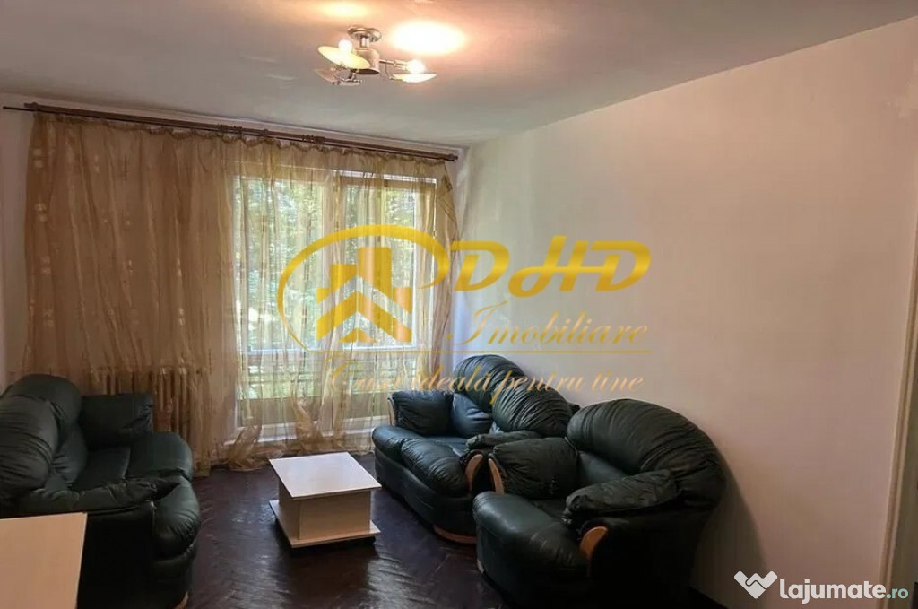 Apartamente cu 3 camere situat în Piața Unirii