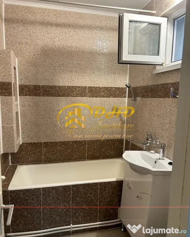 Apartamente cu 3 camere situat în Piața Unirii