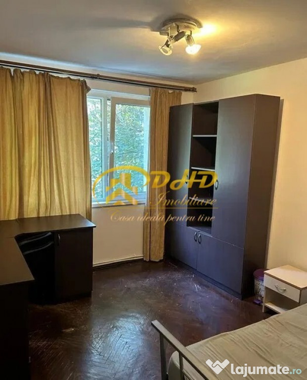 Apartamente cu 3 camere situat în Piața Unirii