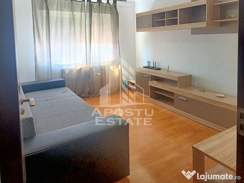 Apartament 3 camere Micalaca 82 mp