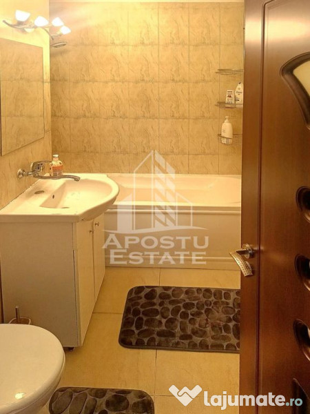 Apartament 3 camere Micalaca 82 mp