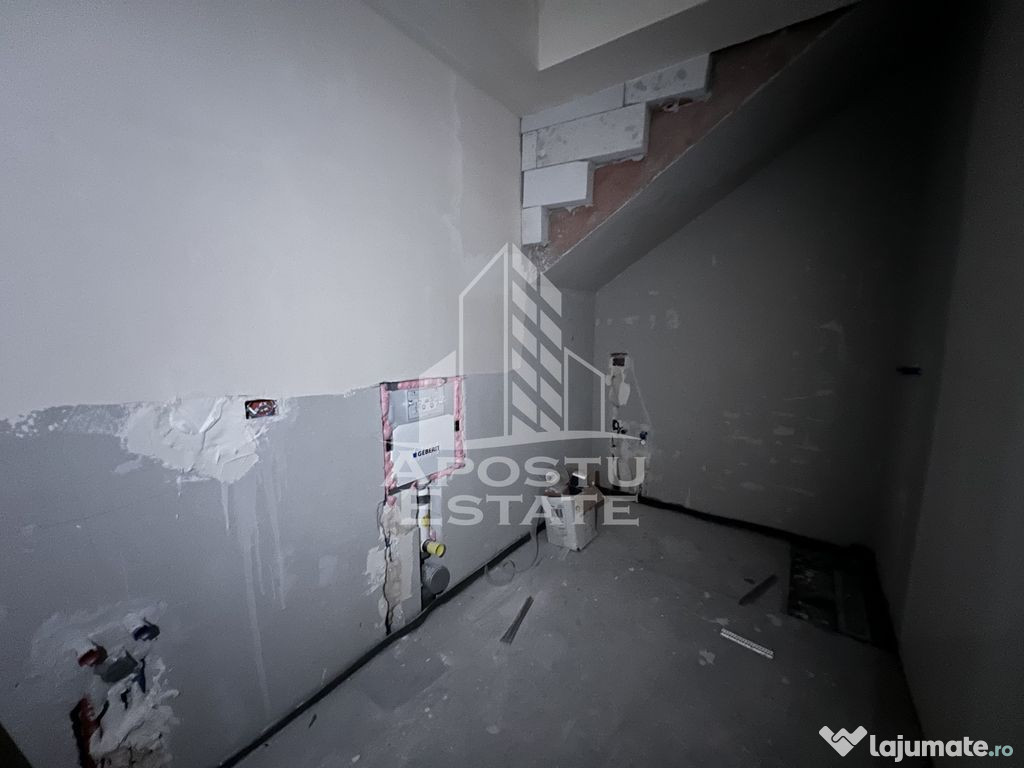 DUPLEX DE VANZARE cu suprafata foarte generoasa in Giarma... 