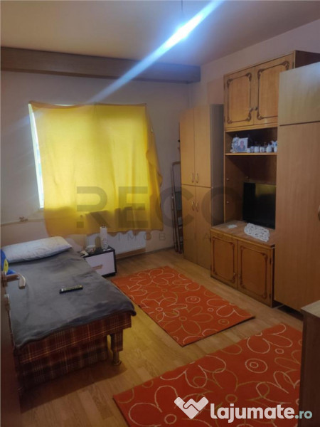 RECO. Apartament cu 3 camere decomandat . Zona Decebal 