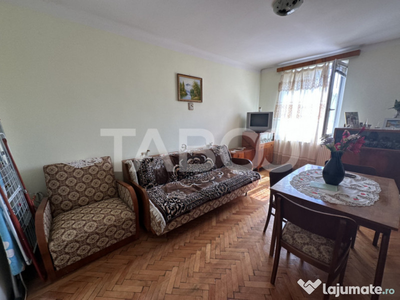 Apartament 2 camere 47 mpu decomandat 2 boxe la subsol garaj