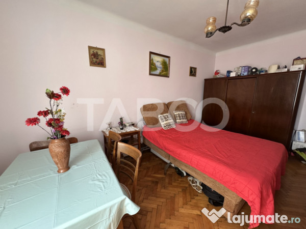 Apartament 2 camere 47 mpu decomandat 2 boxe la subsol garaj