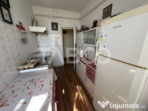 Apartament 2 camere 47 mpu decomandat 2 boxe la subsol garaj