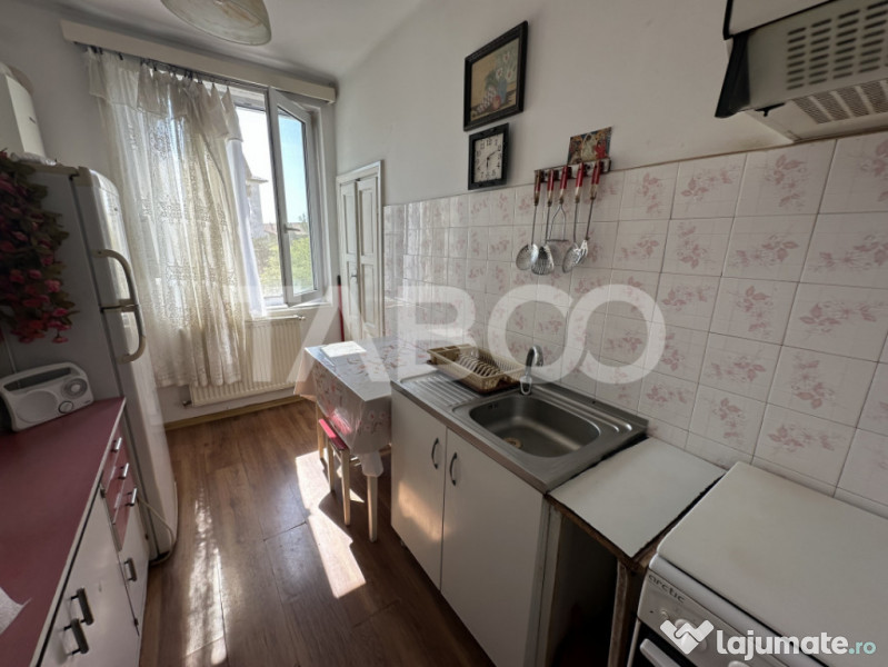 Apartament 2 camere 47 mpu decomandat 2 boxe la subsol garaj