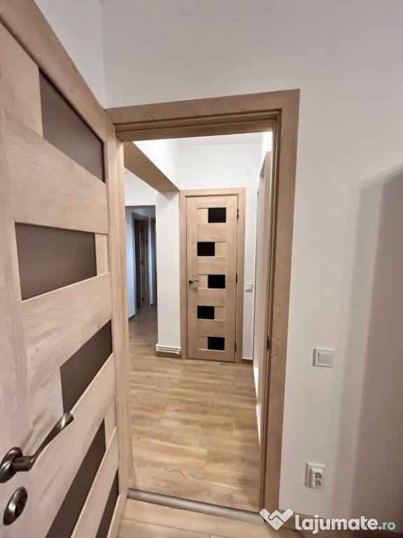 Apartament 2 cam dec, Păcurari Alpha Bank, 500 euro neg 
