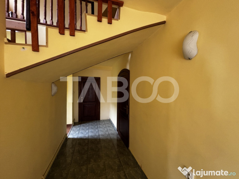 Casa de inchiriat 5 camere ideala pentru muncitori prima af 