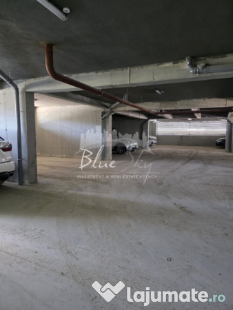 Apartament modern cu balcon generos și acces la piscină 