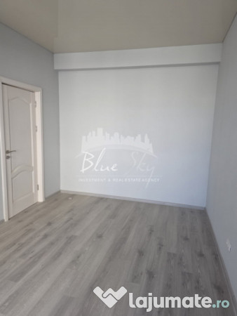 Apartament modern cu balcon generos și acces la piscină 