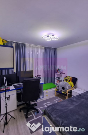 Apartament 3 camere 3/4 -Piata Resita 