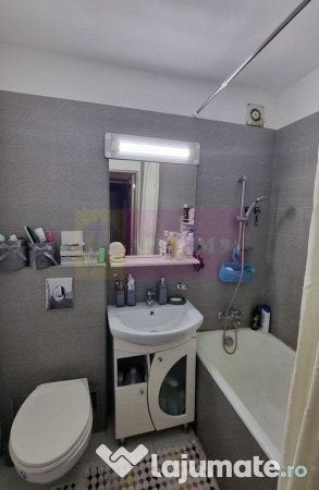 Apartament 3 camere 3/4 -Piata Resita 