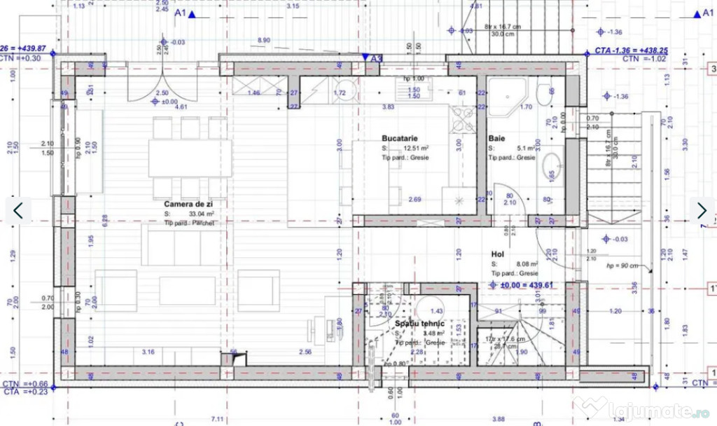 Casa individuala, semifinsata, Floresti 