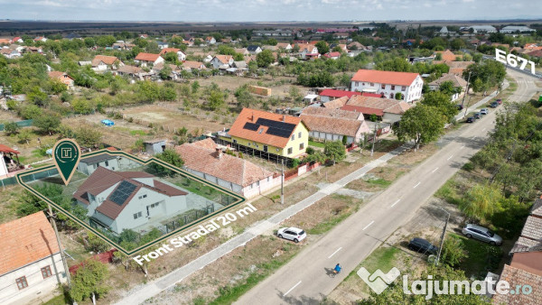 Casă nouă modernĂ, la cheie, cu 5 camere, cu fotovoltaICE, în Vinga 