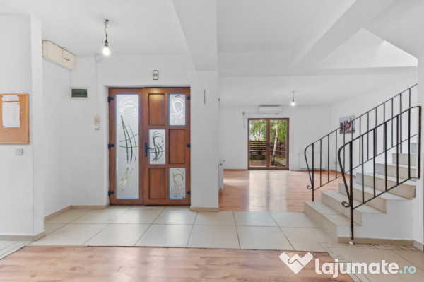 VILA IN BALOTESTI ,SUBURBIE IN PLINA DEZVOLTARE 