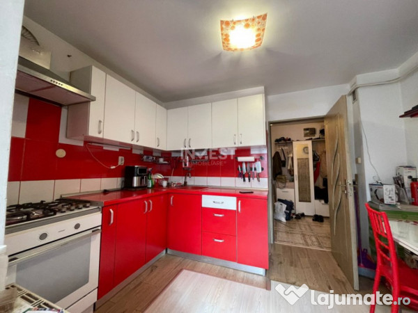 Apartament de vanzare, 3 camere, Etajul 1, zona Canta - Prof 