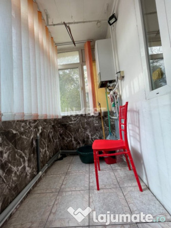 Apartament de vanzare, 3 camere, Etajul 1, zona Canta - Prof 