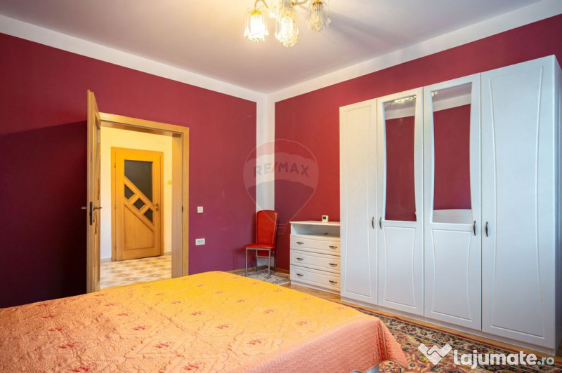 De inchiriat apartament 3 camere la casă, zona Florilor ...