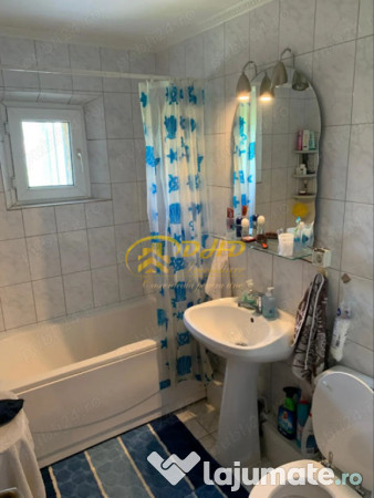 Apartament de vanzare cu 2 camere in Nicolina 