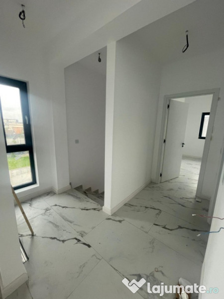 Apartament 2 camere + curte cadastrata 60 mp, finisaje la alegere 