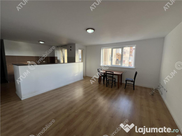 Apartament de 3 camere cu 2 balcoane etaj 2 situat in zona S 