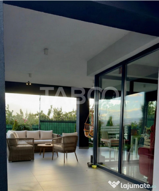 De vanzare casa individuala la cheie cu garaj si terasa cu p