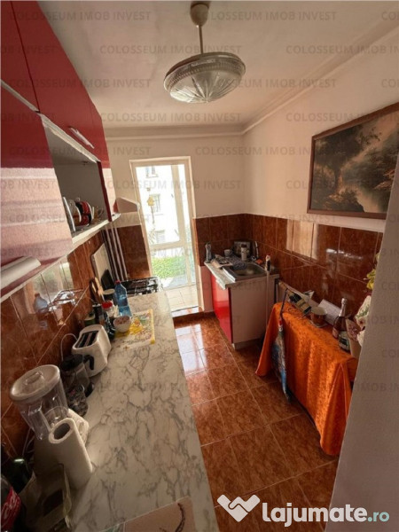 Apartament cu 3 camere, decomandat - zona Astra 