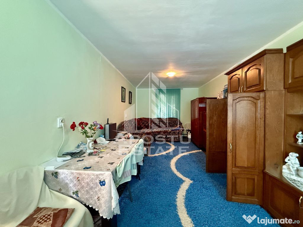 Casa individuala, teren 716mp, acces auto, zona Ghirodei ...