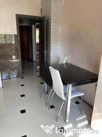 Garsoniera de inchiriat in zona Aparatorii Patriei 