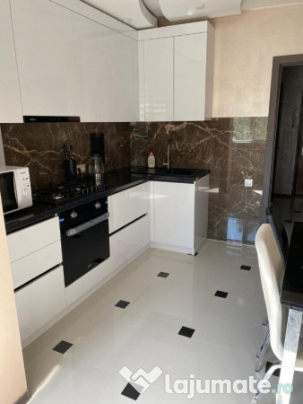 Garsoniera de inchiriat in zona Aparatorii Patriei 