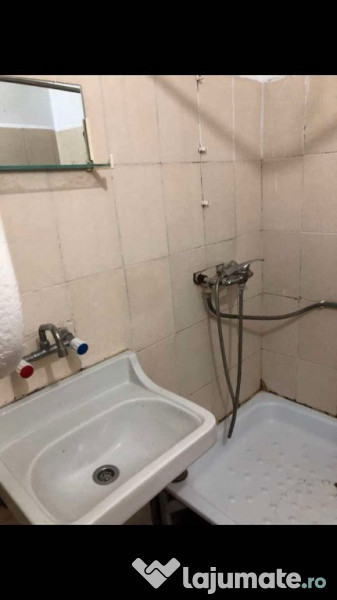 Inchiriez garsoniera in zona Berceni 