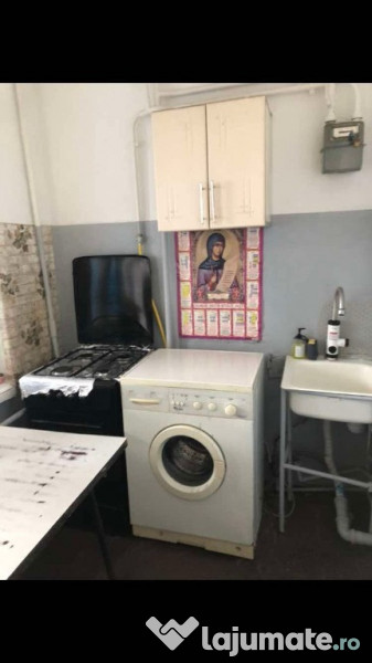 Inchiriez garsoniera in zona Berceni 