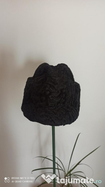 Ocazie unica - caciula blana astrahan 