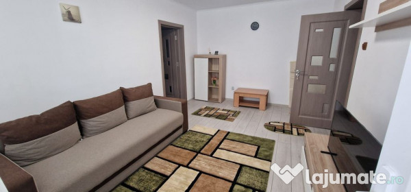Doua camere, mobilat utilat, zona Piata Brotacei