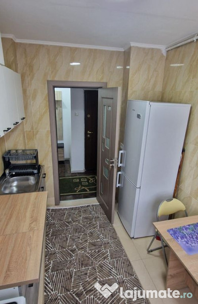 Doua camere, mobilat utilat, zona Piata Brotacei