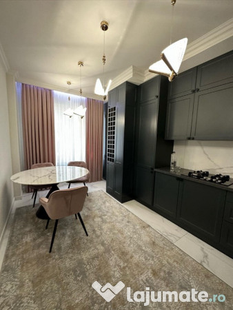 Garsoniera de inchiriat Titan