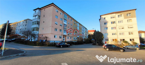 Apartament 3 camere,str.Siretului,Sibiu,comision 0
