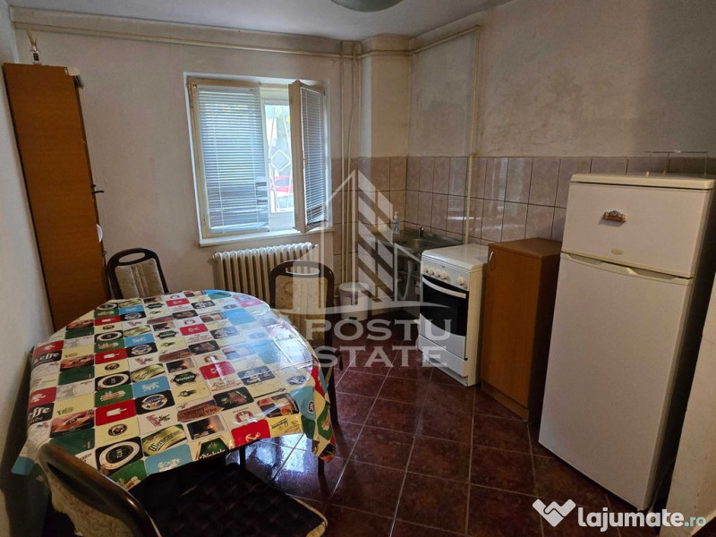 Apartament cu 2 camere, semidecomandat,centrala ,zona Dam...