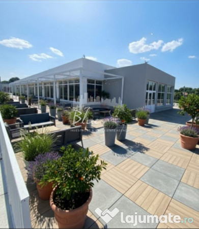 Spațiu Generos cu Terasă Circulabilă în Centru