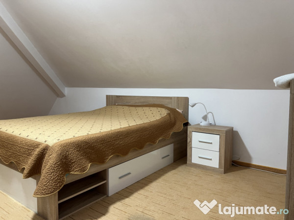 Apartament la casa 3 camere trei stejari spital