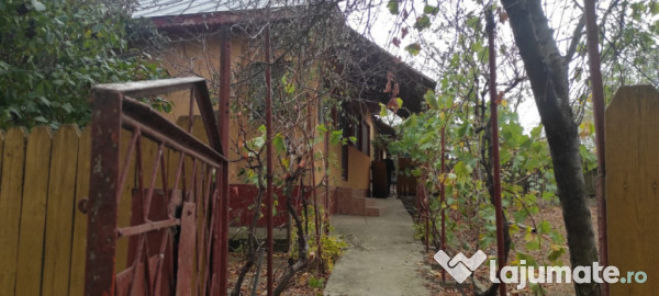 Casă de vânzare in Loc. Saraiu, Harsova