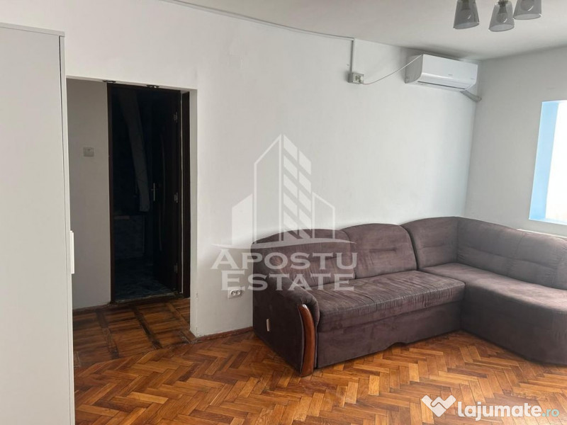 Apartament 3 camere, centrala proprie, zona Dambovita.